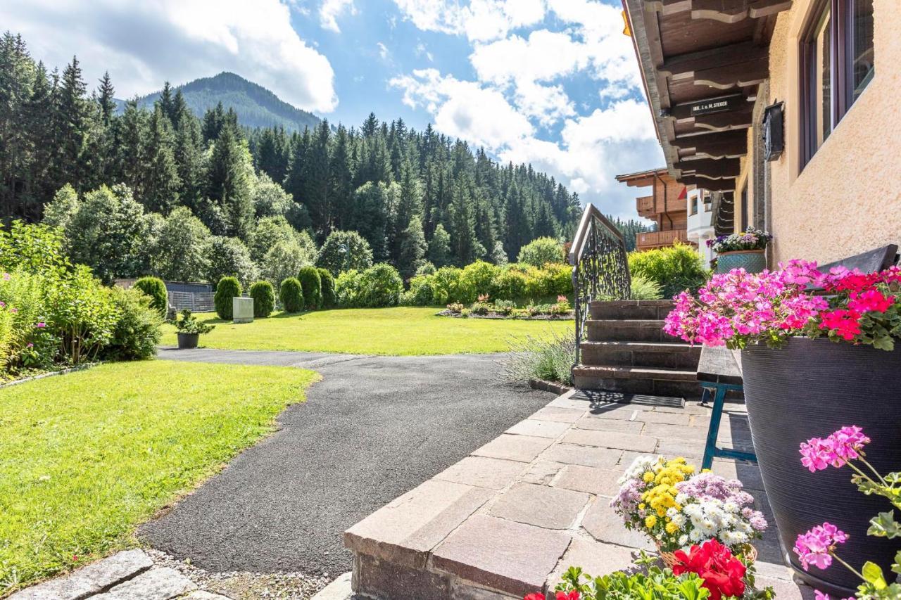 Pension Salzburgerhof Saalbach-Hinterglemm Bagian luar foto