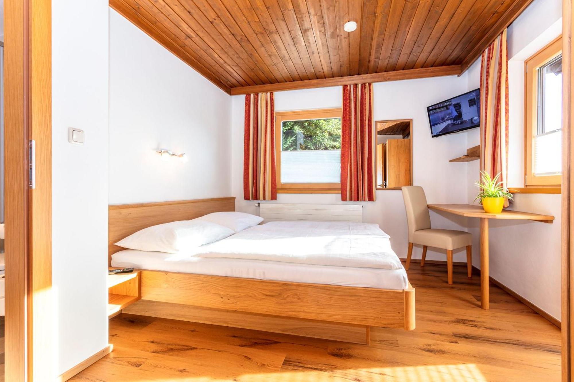 Pension Salzburgerhof Saalbach-Hinterglemm Bagian luar foto